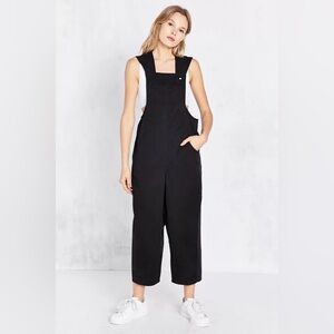 BDG Bungee Wide-Leg Crop Overall‎